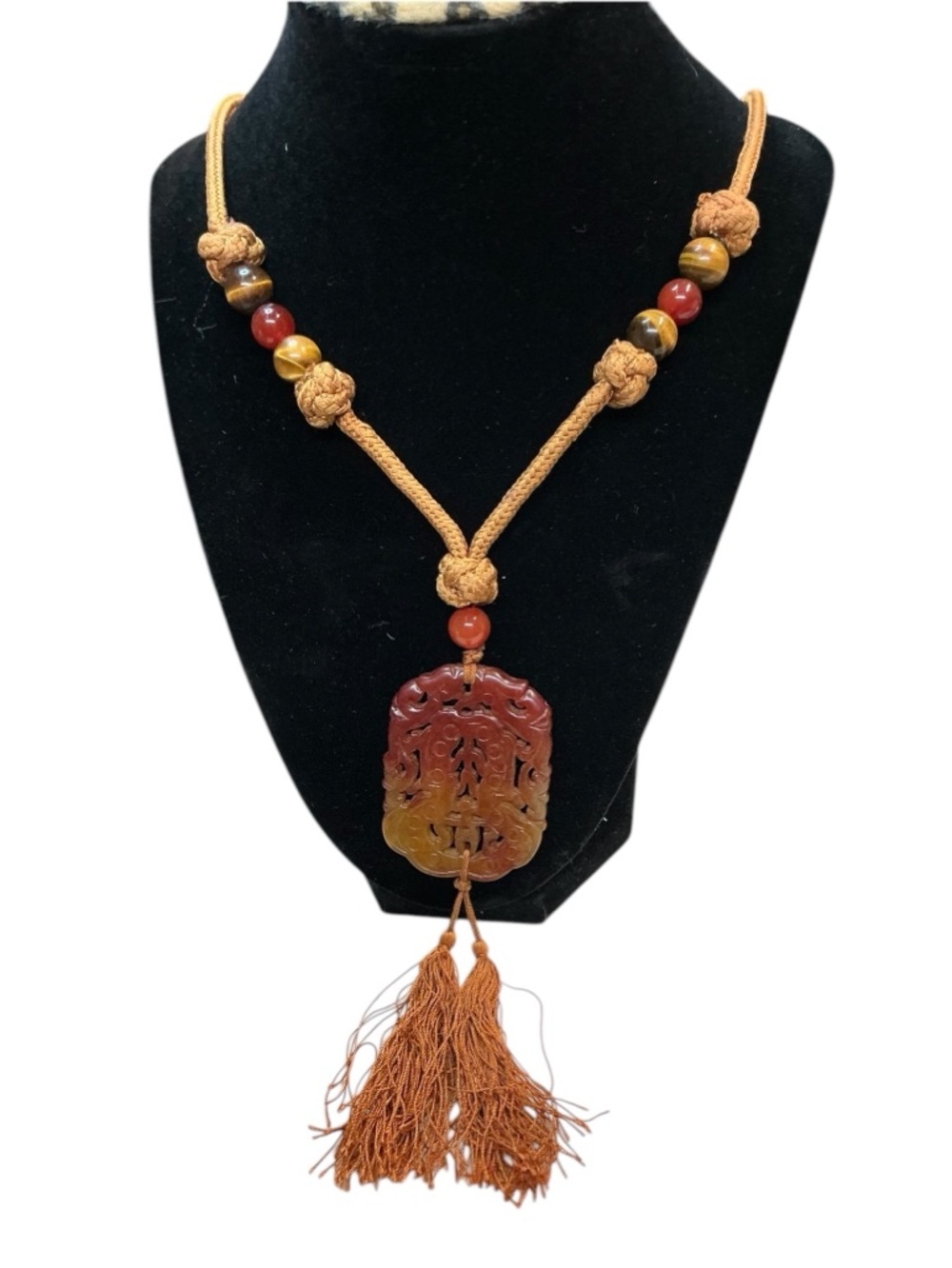 Vintage Carved Jadeite Pendant Necklace